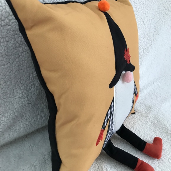 🔸3/50$!! NWT Fall Harvest Decor Accent Pillow With Gnome - Picture 4 of 9